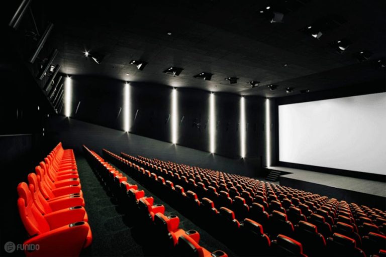 سالن‌های سینمای فرانسه رکورد ۵۰ ساله را زد
